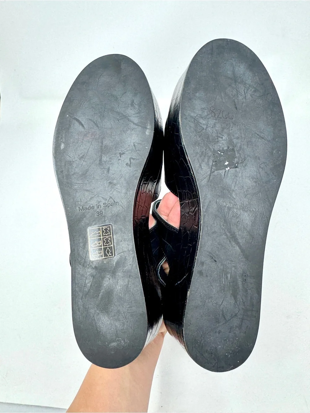 Caron Callahan Margaret Platform Sandal Faux Crocodile Buckle Straps Black Sz 9